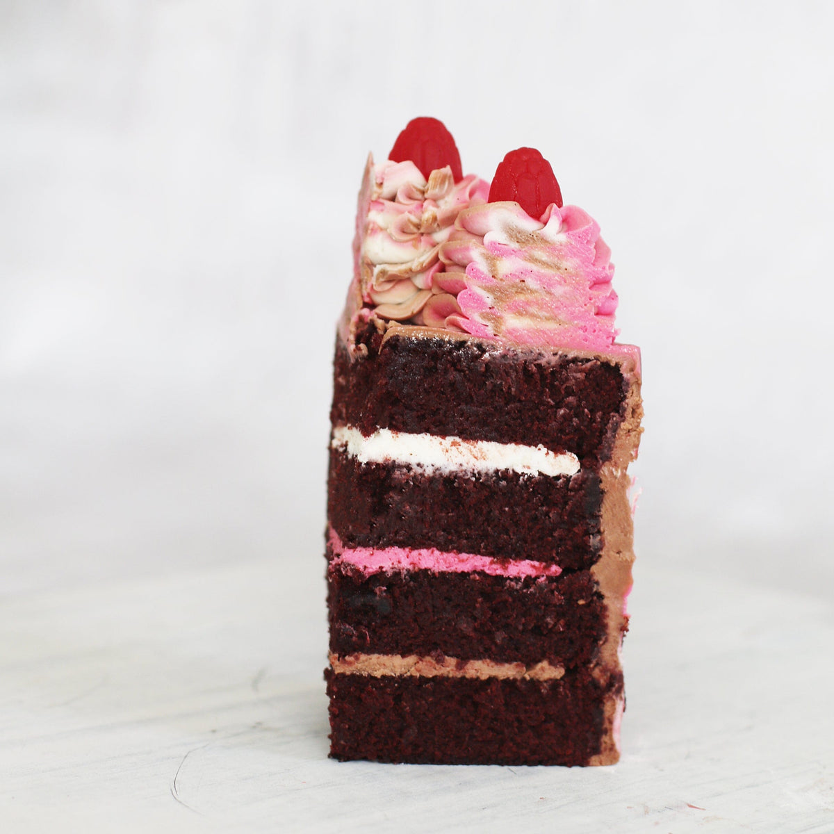 Raspberry Ripple Cake Cakes The Cupcake Queens 