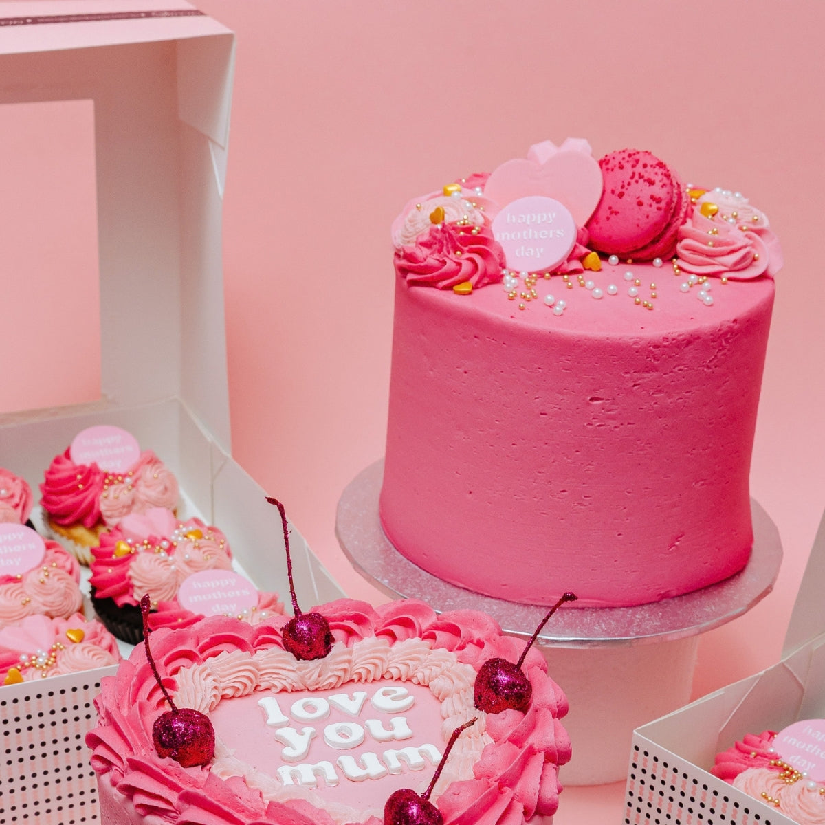 Deluxe Mother's Day Cake