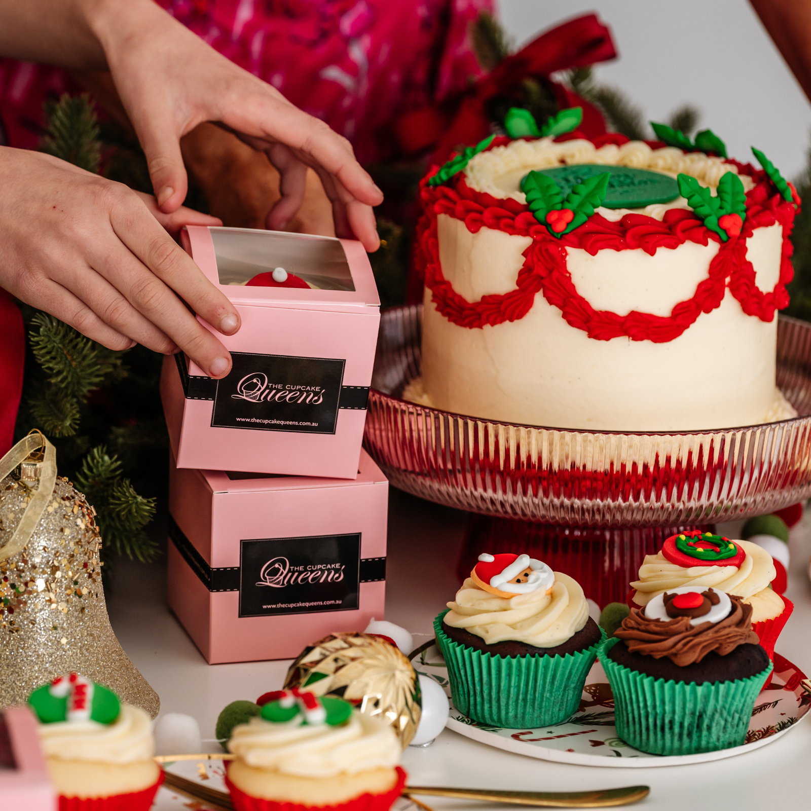 2_6d5f9aef-eb8d-44e8-9e8a-b7441f2499cd-The Cupcake Queens