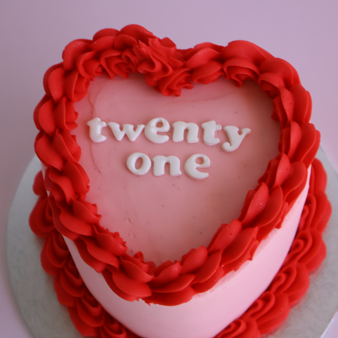 Vintage Heart Cake - Pink and Red