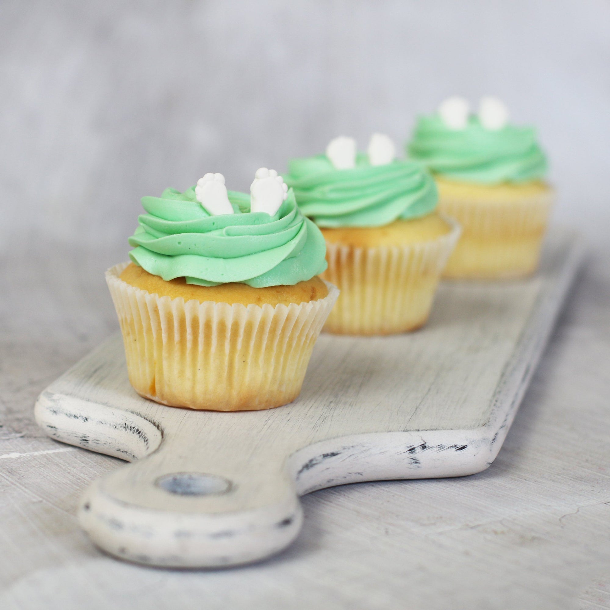 Baby Green Deluxe Gift Box-The Cupcake Queens