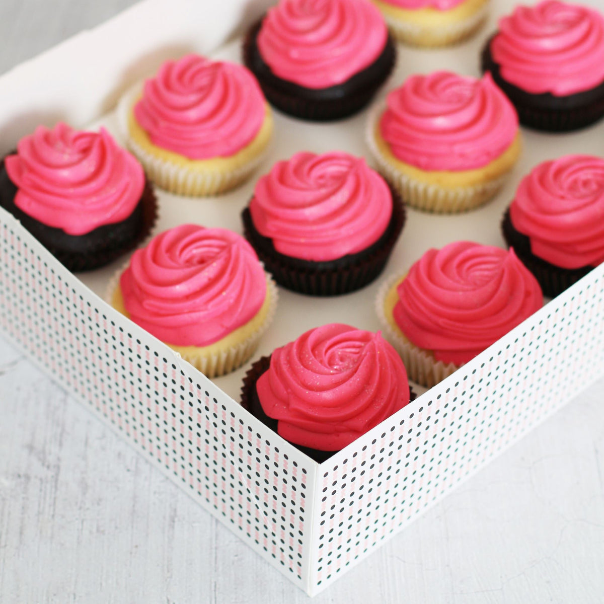 Ballerina Iva Regular Size Gift Box-The Cupcake Queens