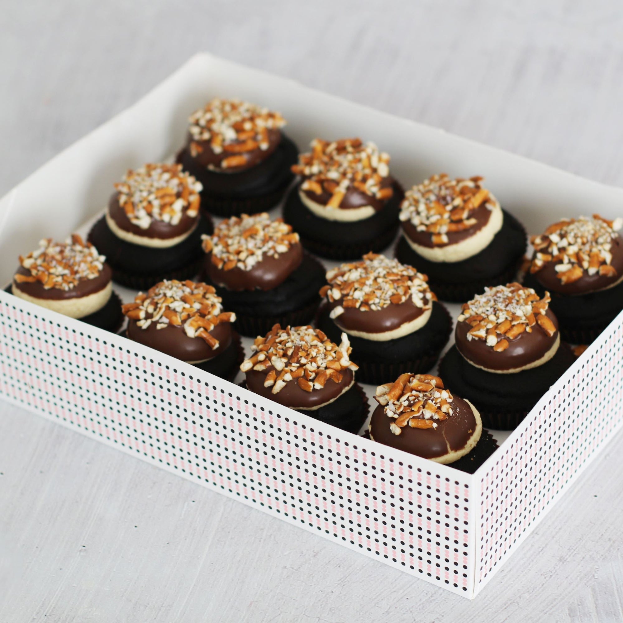 Choc Caramel Pretzel Regular Gift Box-The Cupcake Queens