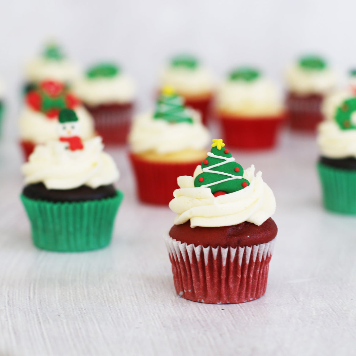 Christmas Mini Gift Box-The Cupcake Queens