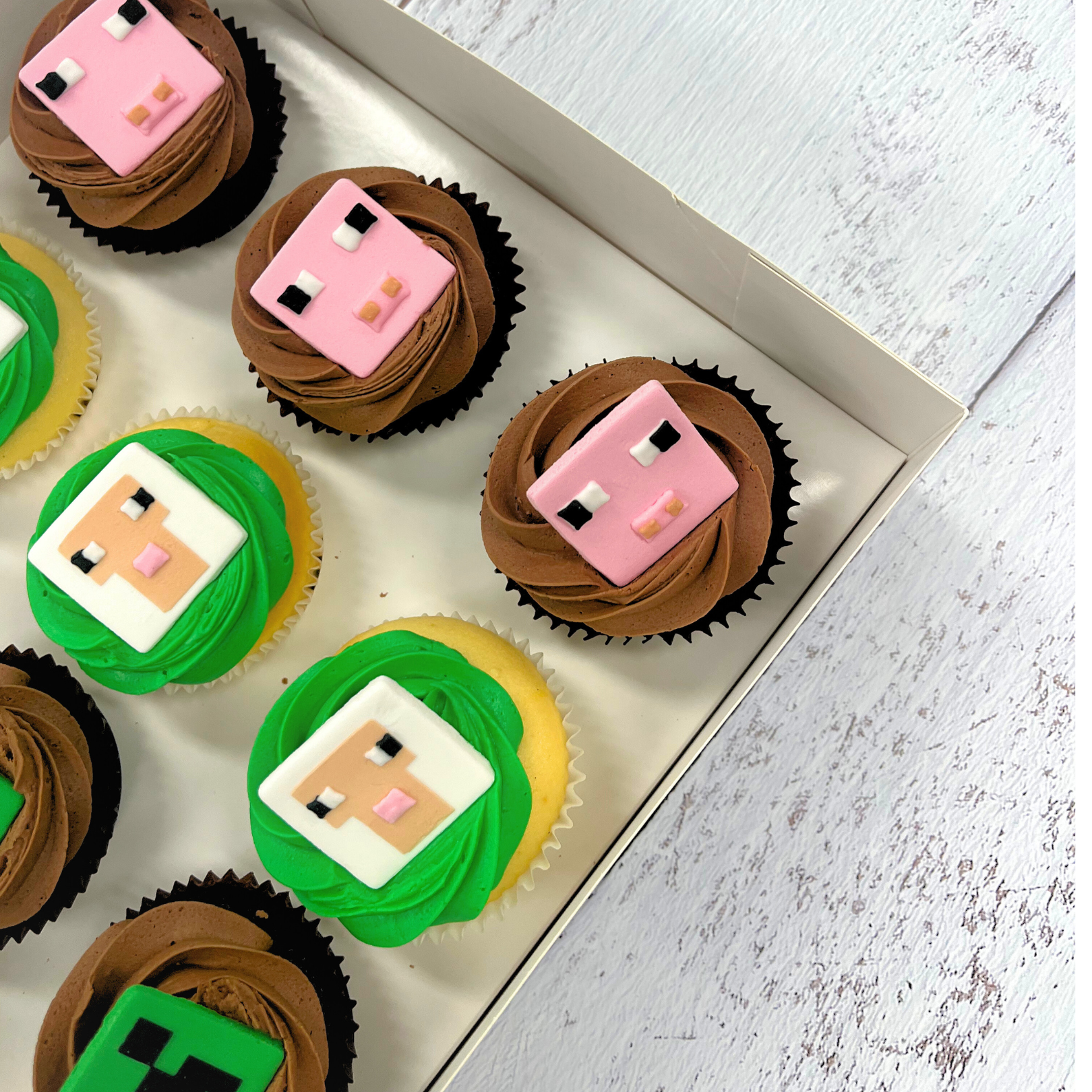 Minecraft Regular Gift Box-The Cupcake Queens