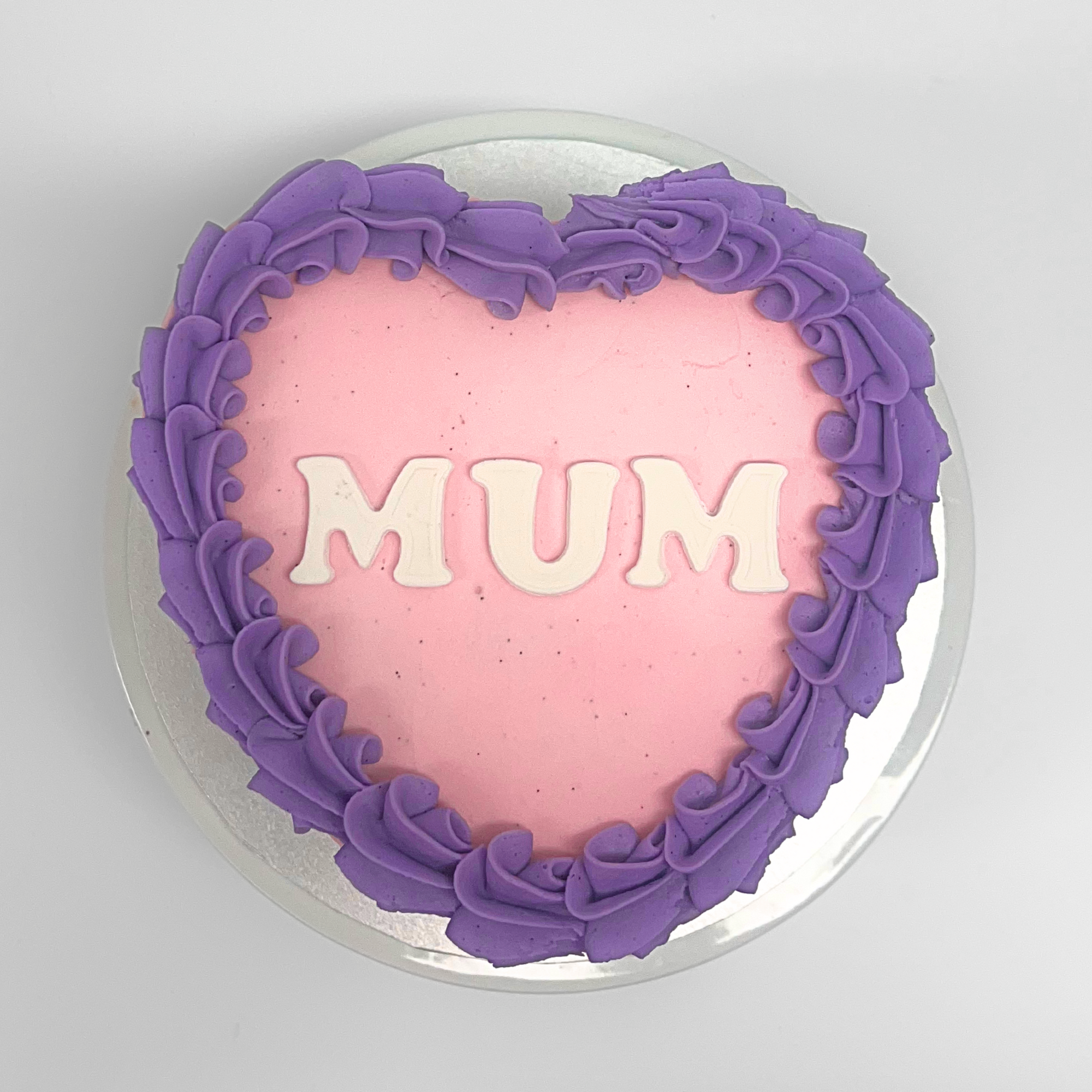 Mum Vintage Heart Cake-The Cupcake Queens