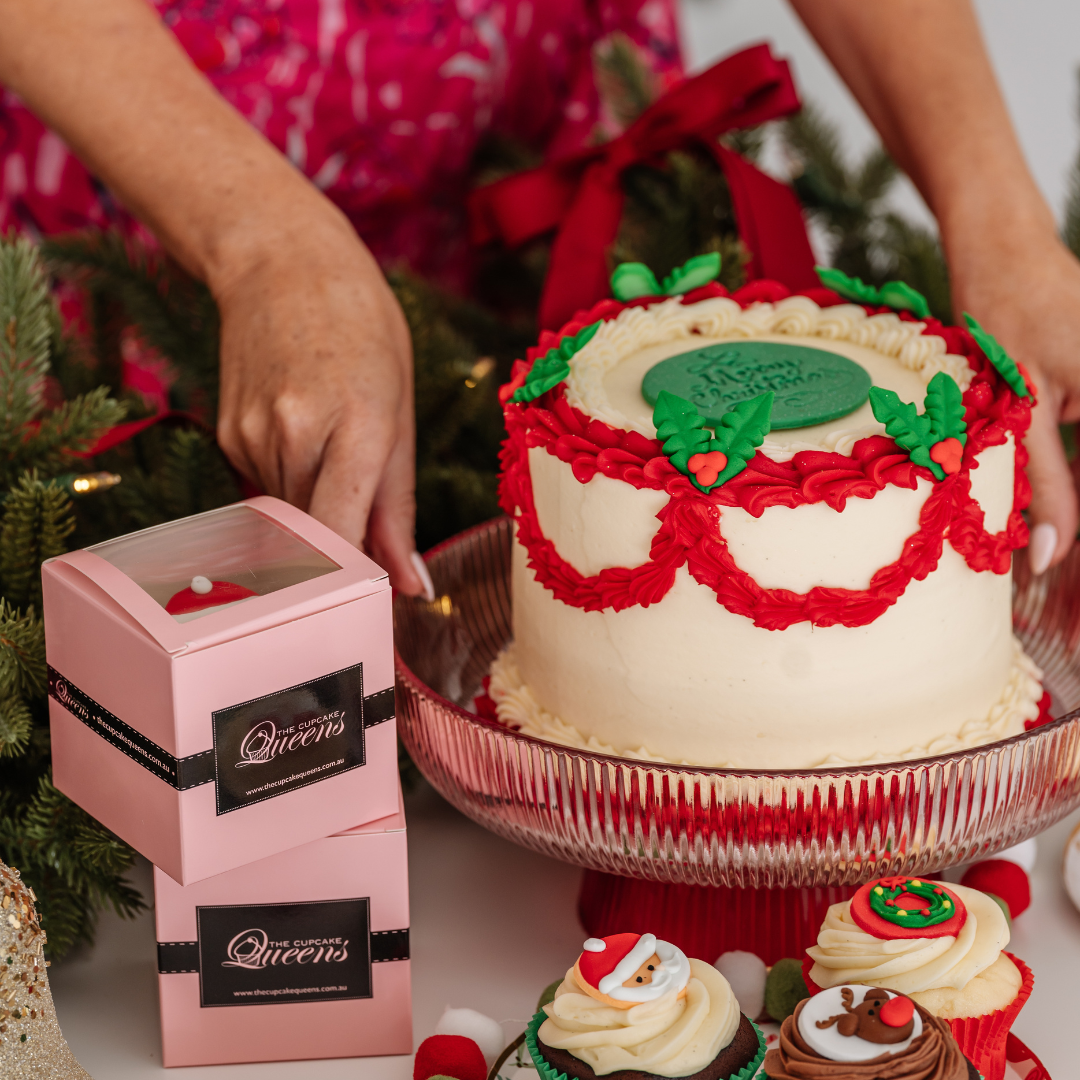 Vintage Christmas Cake-The Cupcake Queens