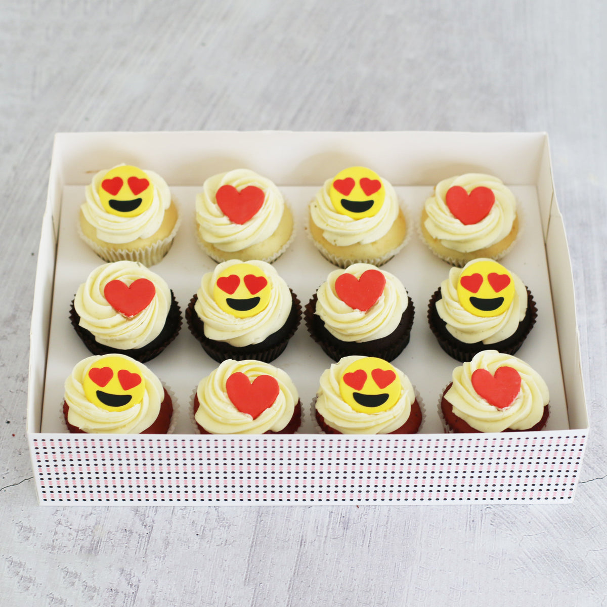 Big Heart Emoji Gift Box Cupcakes Pre Selected Boxes The Cupcake Queens 