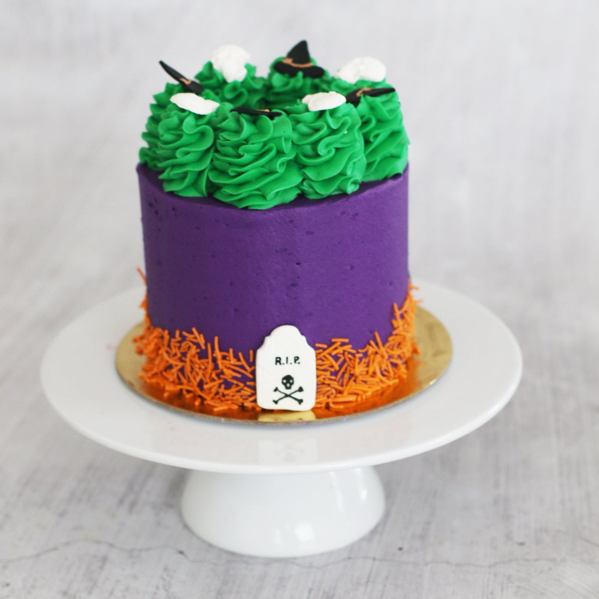 Halloween &#39;Spooky&#39; Cake Special Occasion The Cupcake Queens 