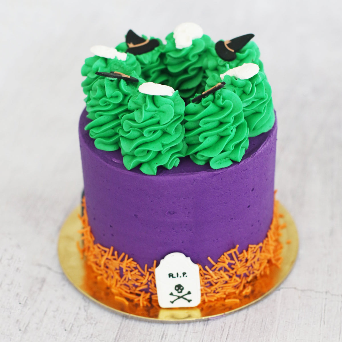 Halloween &#39;Spooky&#39; Cake Special Occasion The Cupcake Queens 