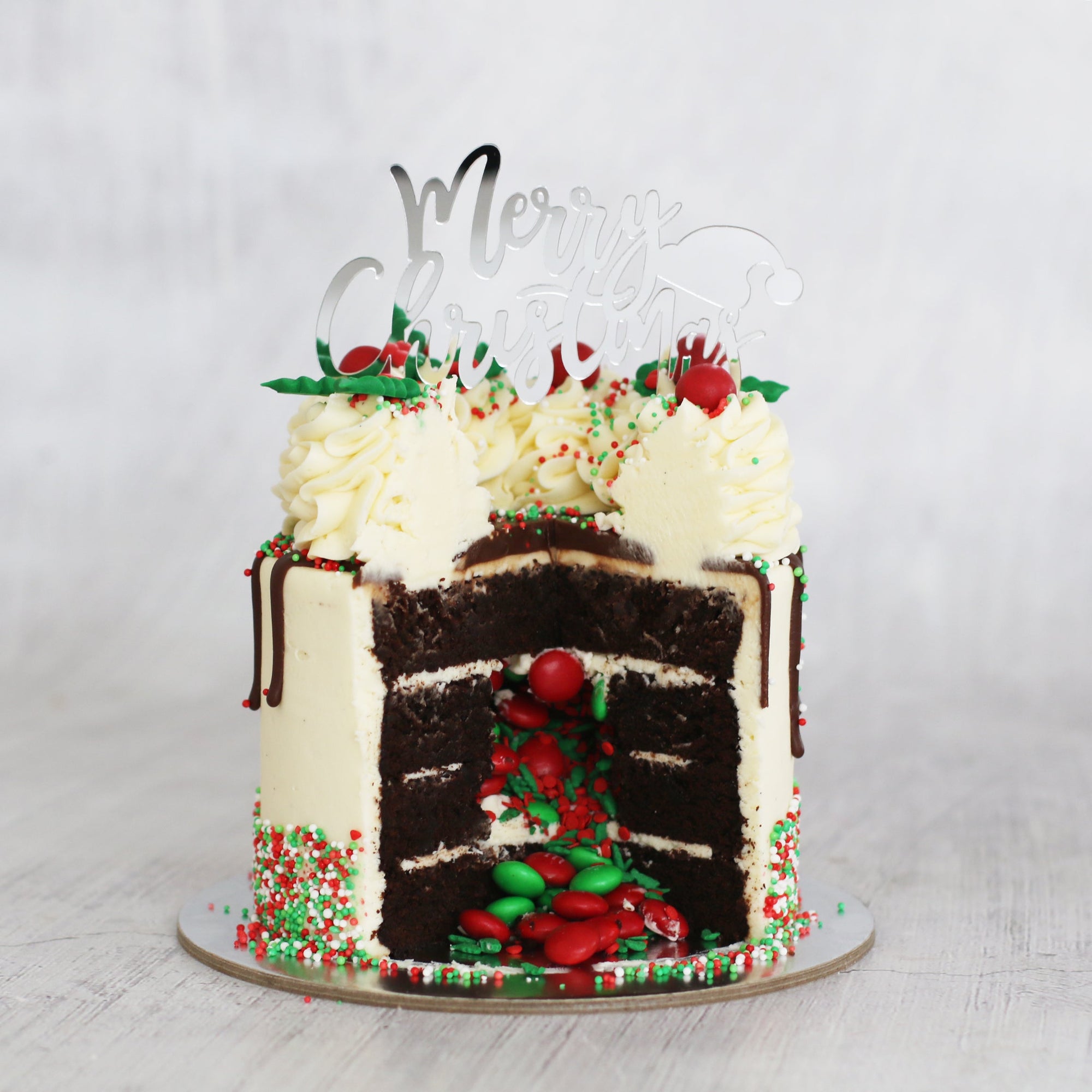 Christmas Drip Cake Cakes The Cupcake Queens 