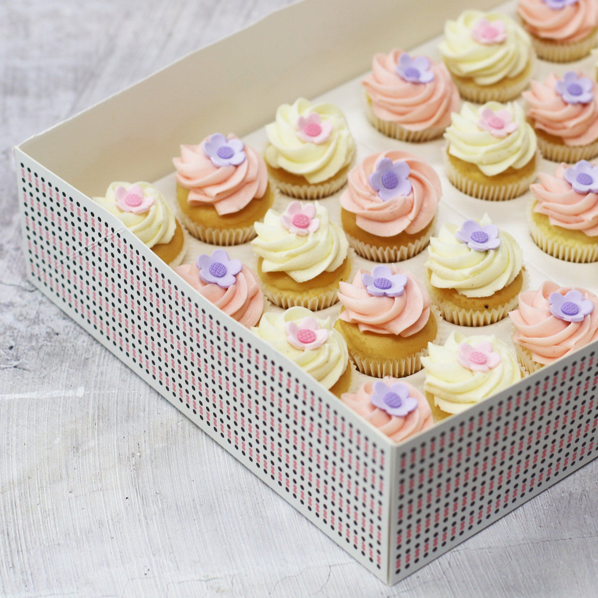 Flower Love Mini Cupcake Gift box Special Occasion The Cupcake Queens 